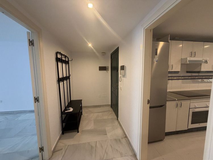 Apartment | Resale in Marbella in Marbella Others, Costa del Sol - Photo 5