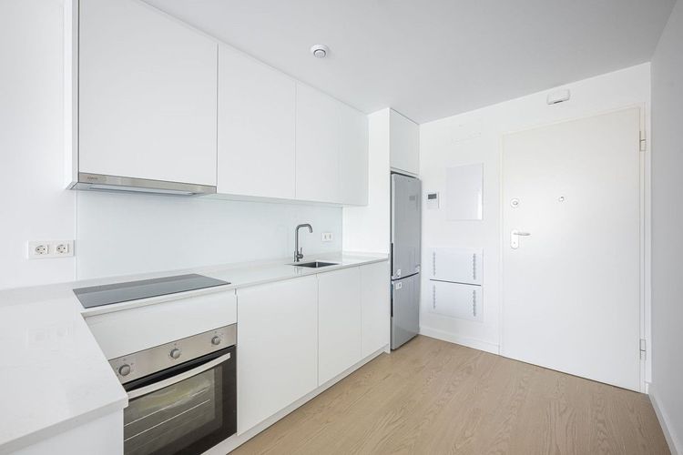 Apartment | Resale in Los Boliches in Los Boliches, Costa del Sol - Photo 4