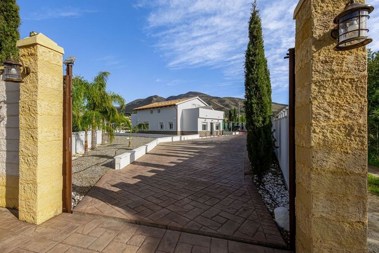 House | Resale in Alhaurín el Grande - Development photo 1