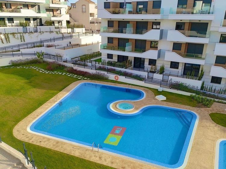 Apartment | Resale in Villamartin in Villamartin, Costa Blanca - Photo 2