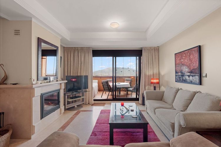 Apartment in La Mairena in La Mairena, Ojén, Costa del Sol - Photo 3