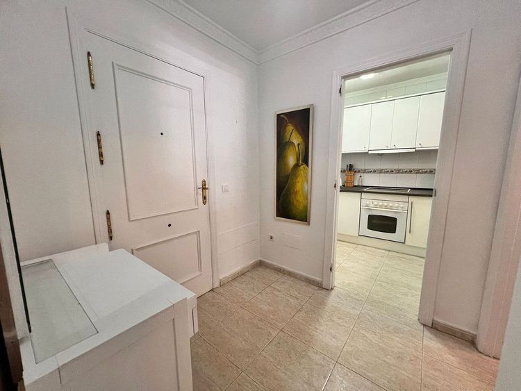 Apartment | Resale in La Cala de Mijas in La Cala de Mijas, Costa del Sol - Photo 5