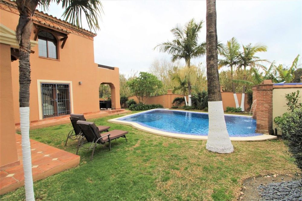 House | Resale in Costalita in Costalita, Costa del Sol - Main property photo