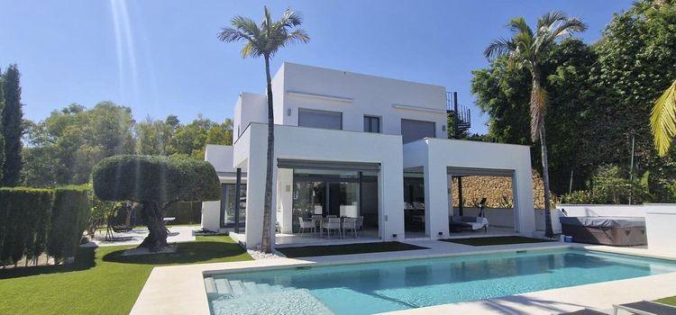 House | Resale in Nueva Andalucía - Development photo 1