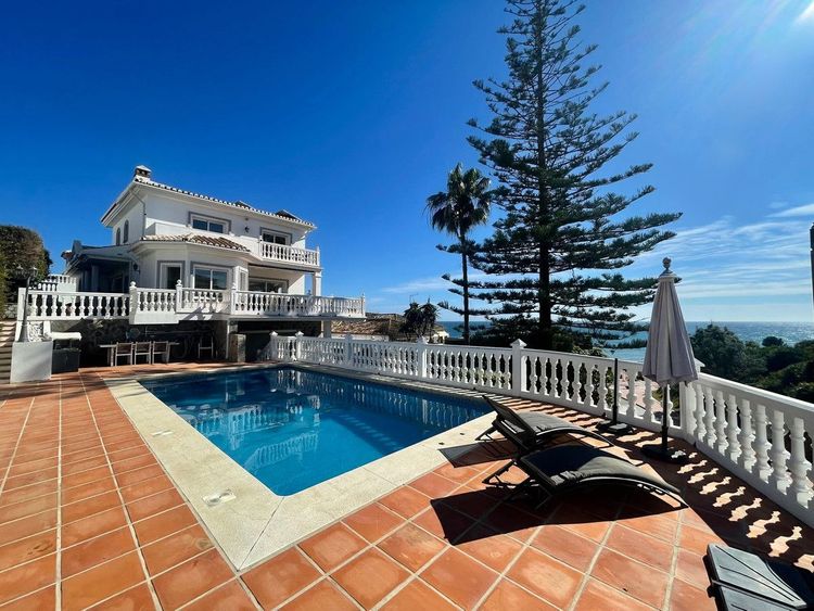 House | Resale in El Chaparral - Development photo 1