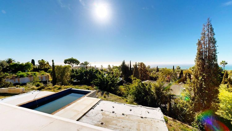 House | Resale in Hacienda Las Chapas in Hacienda Las Chapas, Costa del Sol - Photo 3