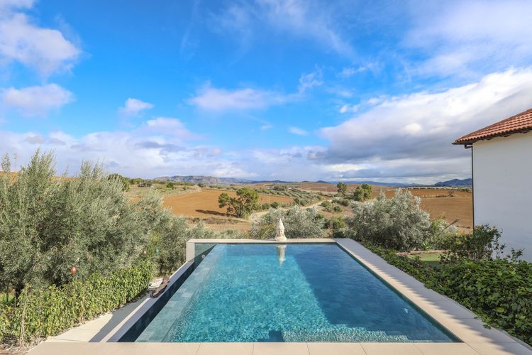 House | Resale in Coín in Coín, Costa del Sol - Photo 5