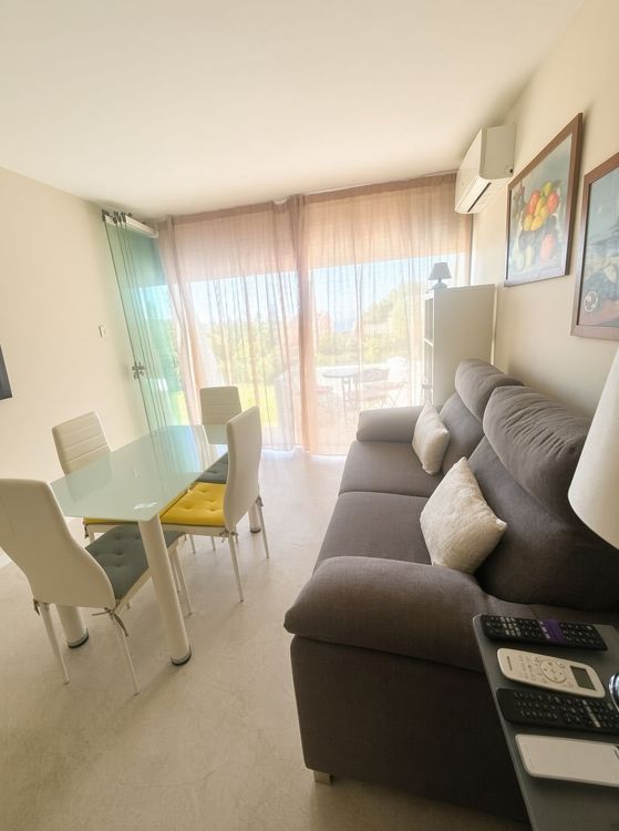 Apartment | Resale in Estepona in Estepona, Costa del Sol - Photo 2