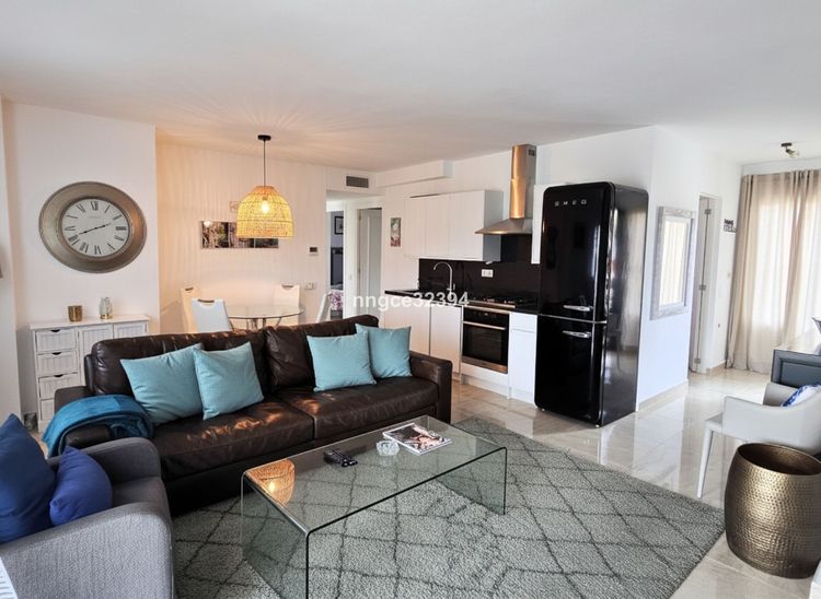 Penthouse | Resale in Benahavís in Benahavís Others, Costa del Sol - Photo 2