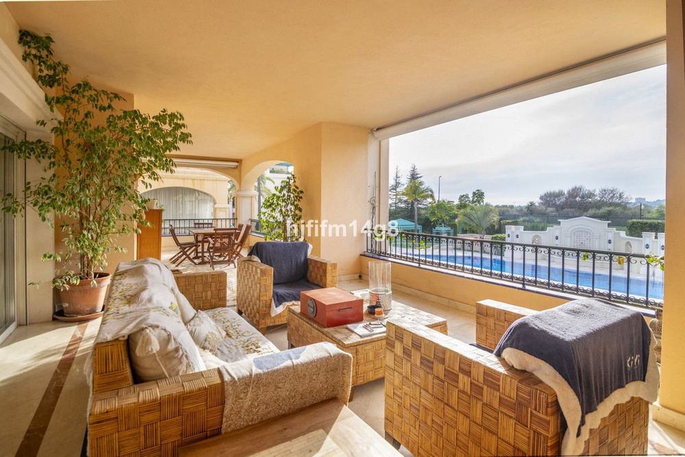Apartment | Resale in The Golden Mile in The Golden Mile, Costa del Sol - Main property photo