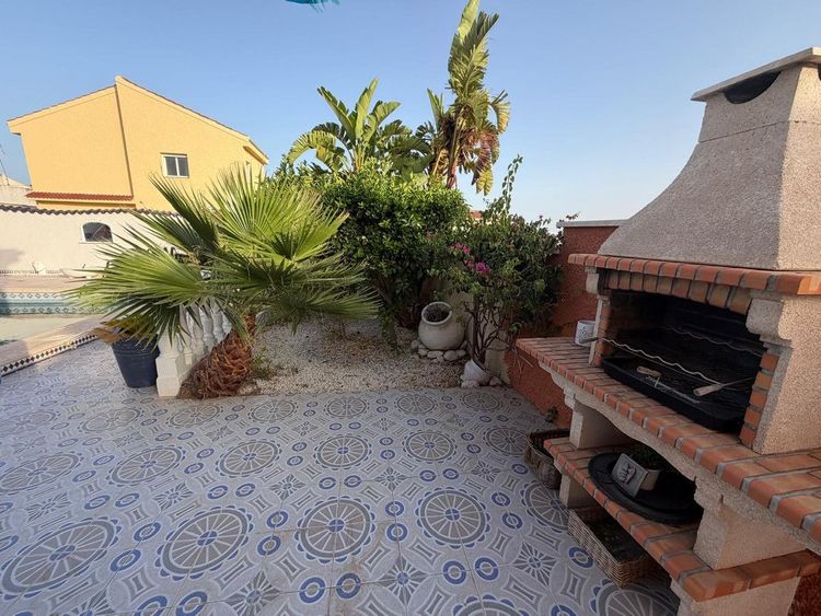 House | Resale in Ciudad Quesada in Ciudad Quesada, Costa Blanca - Photo 3