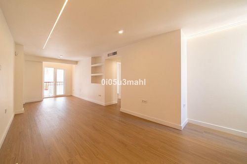 Apartment | Resale in Málaga — Málaga, Costa del Sol