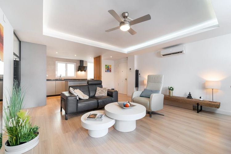 Apartment | Resale in Málaga Centro in Málaga Centro, Costa del Sol - Photo 3