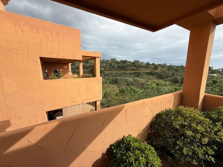 Apartment | Resale in Marbella in Marbella Others, Costa del Sol - Photo 4