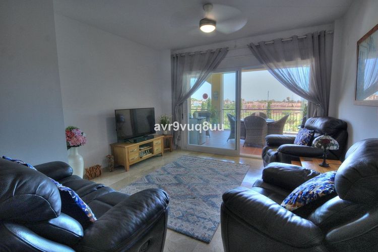 Apartment | Resale in El Faro in El Faro, Costa del Sol - Photo 3