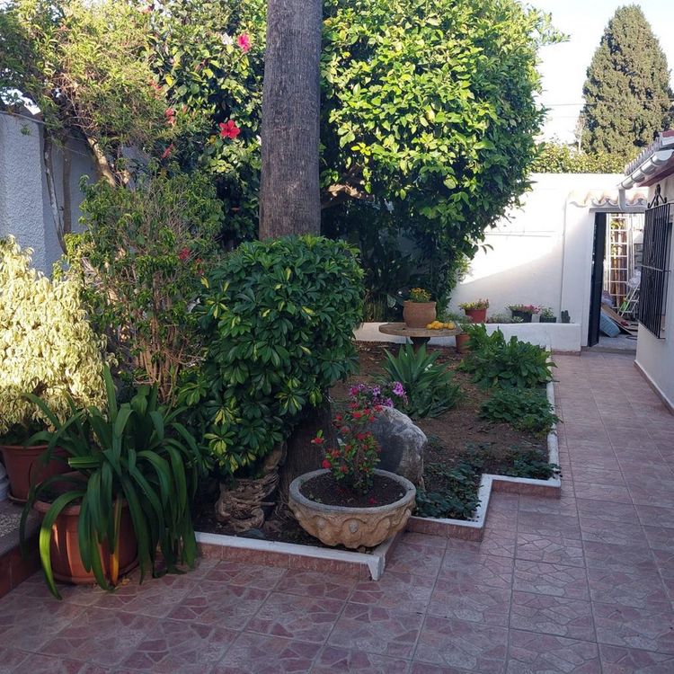 House | Resale in Marbella in Marbella Others, Costa del Sol - Photo 3