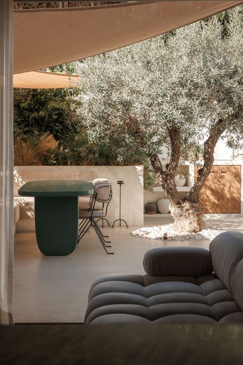 House | Resale in Nueva Andalucía in Nueva Andalucía Others, Costa del Sol - Photo 4