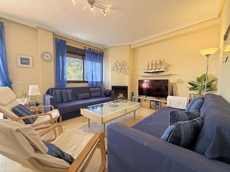 Apartment | Resale in Casares Playa in Casares Playa, Costa del Sol - Photo 5