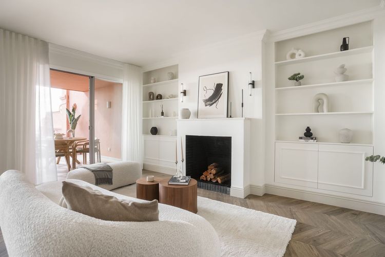 listing card gallery