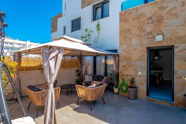 House | Resale in Orihuela Costa in Orihuela Costa, Costa Blanca - Photo 2
