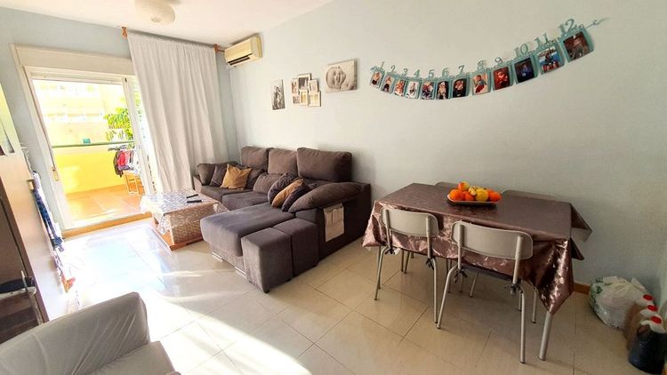 Apartment | Resale in Los Pacos in Los Pacos, Costa del Sol - Photo 3