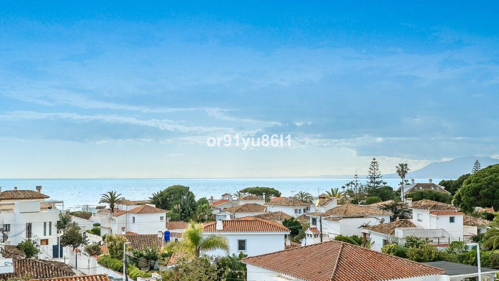 House | Resale in Costabella in Costabella, Costa del Sol - Main property photo