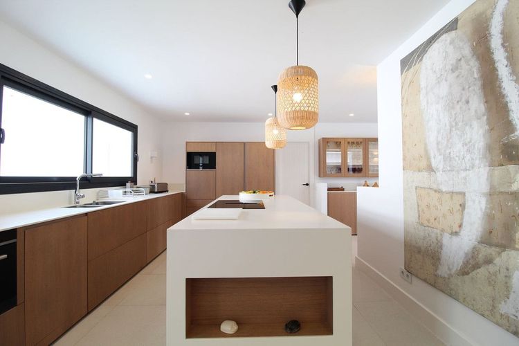 House | Resale in Guadalmina Baja in Guadalmina Baja, Costa del Sol - Photo 4