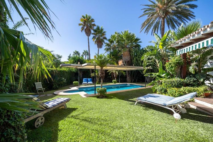 House | Resale in Marbesa in Marbesa, Marbella East, Costa del Sol - Photo 2