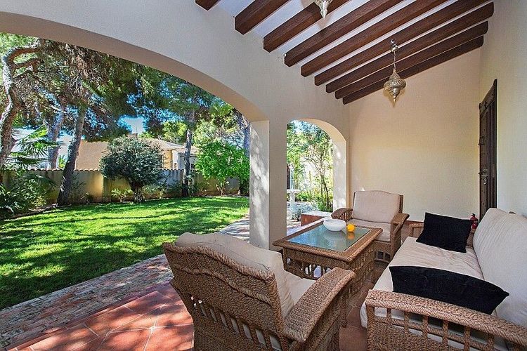 House | Resale in Punta Prima in Punta Prima, Costa Blanca - Photo 5