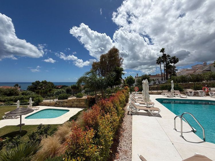 Apartment | Resale in Casares in Casares Others, Costa del Sol - Photo 3