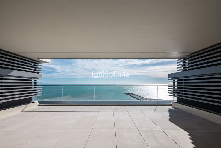 Apartment | Resale in Málaga in Málaga, Costa del Sol - Photo 5