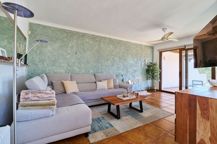 House | Resale in Torreblanca in Torreblanca, Costa del Sol - Photo 3