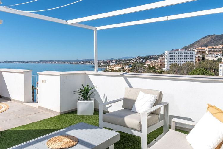 Penthouse | Resale in Torrequebrada in Torrequebrada, Costa del Sol - Photo 2