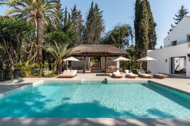 House | Resale in Las Brisas in Las Brisas, Costa del Sol - Photo 5