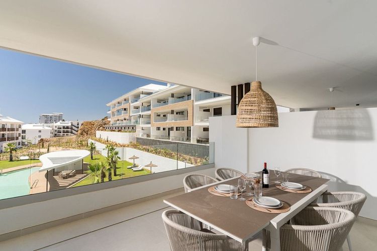 Apartment | Resale in Fuengirola in Fuengirola Others, Costa del Sol - Photo 3