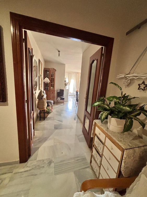 Apartment | Resale in Marbella in Marbella Others, Costa del Sol - Photo 3
