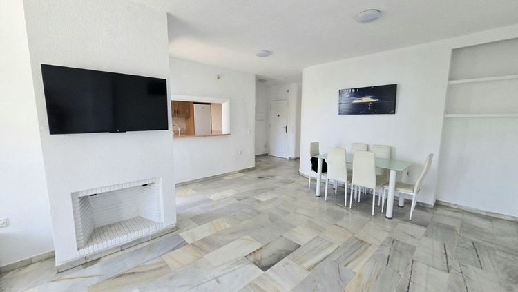House | Resale in Mijas Costa in Mijas Costa, Costa del Sol - Photo 3