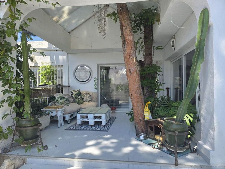 House | Resale in Hacienda Las Chapas - Development photo 1
