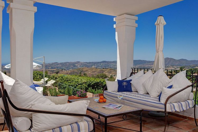 House | Resale in Mijas in Mijas Others, Costa del Sol - Photo 5