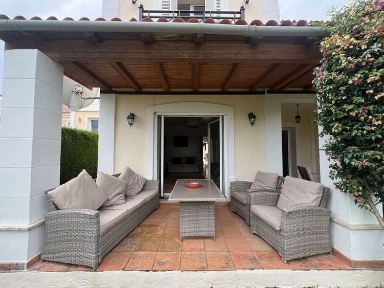 House | Resale in La Alcaidesa in La Alcaidesa, Costa del Sol - Photo 3