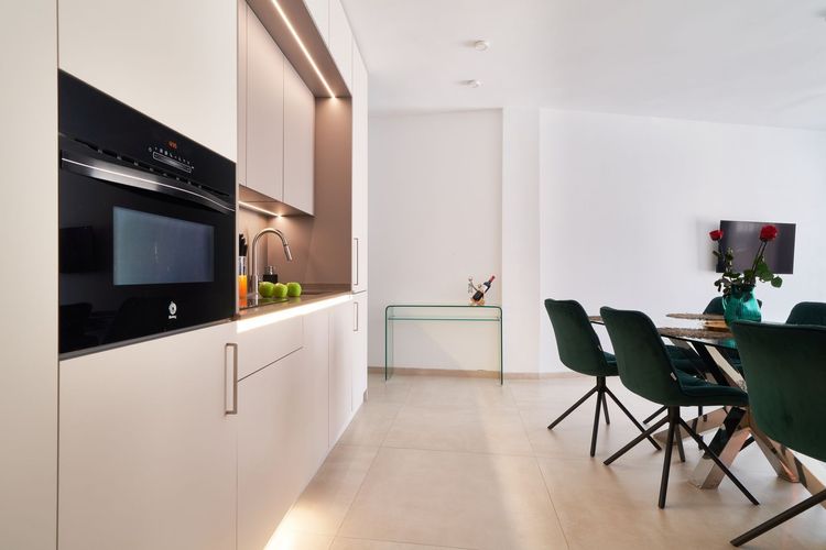 Apartment | Resale in Marbella in Marbella Others, Costa del Sol - Photo 3