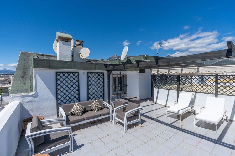 Penthouse | Resale in Marbella in Marbella Others, Costa del Sol - Photo 4