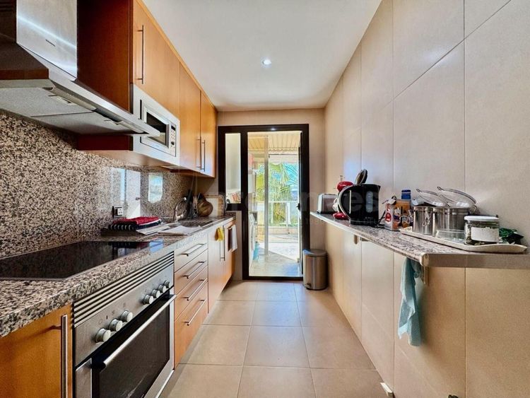 Apartment | Resale in La Duquesa in La Duquesa, Costa del Sol - Photo 5