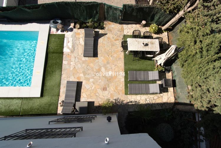 House | Resale in Rincón de la Victoria in Rincón de la Victoria, Costa del Sol - Photo 2