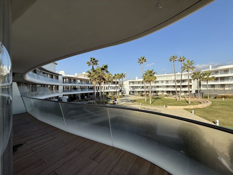 Apartment | Resale in Estepona in Estepona, Costa del Sol - Photo 2