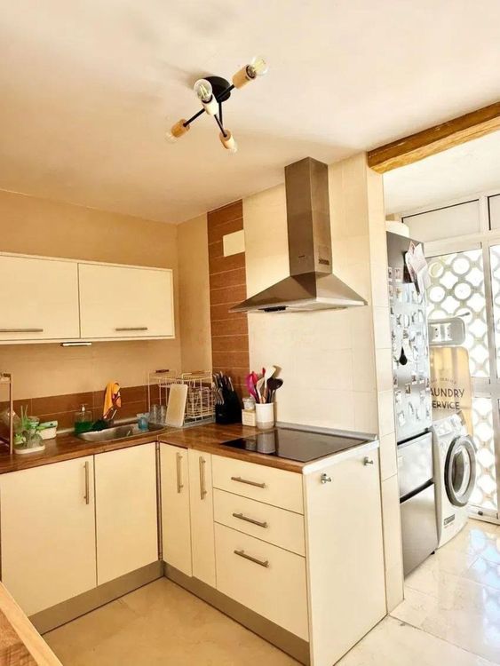 Apartment | Resale in Arroyo de la Miel in Arroyo de la Miel, Costa del Sol - Photo 5