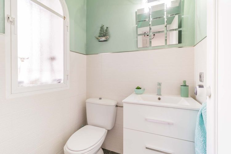 House | Resale in Manilva in Manilva Others, Costa del Sol - Photo 3