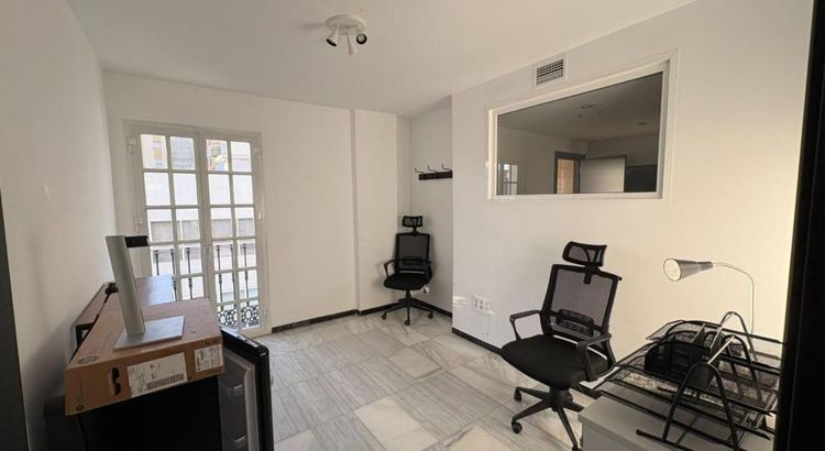 Apartment | Resale in Marbella in Marbella Others, Costa del Sol - Photo 5