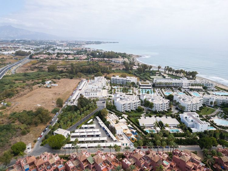 Apartment | Resale in Estepona in Estepona, Costa del Sol - Photo 5