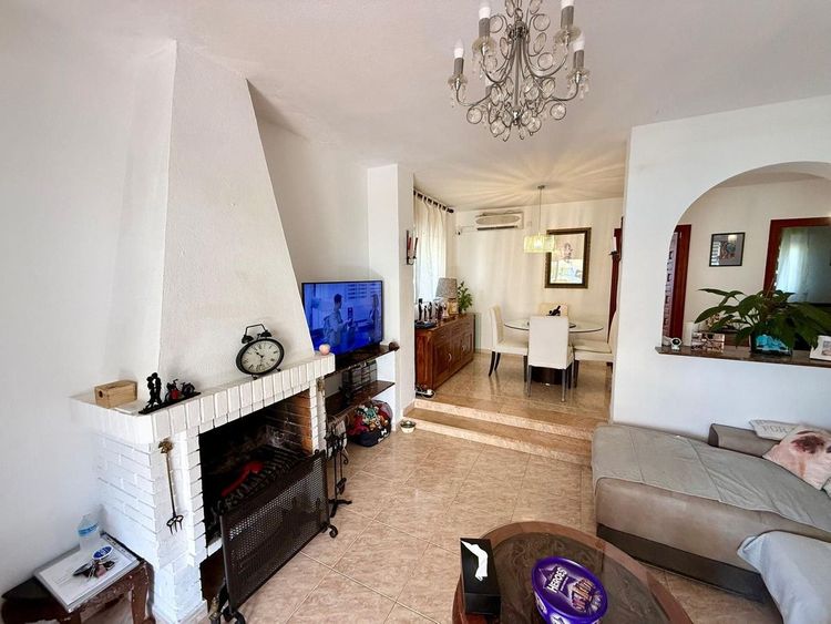 House | Resale in Manilva in Manilva Others, Costa del Sol - Photo 5